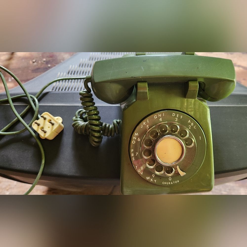 Vintage Green Rotary Phone - Used and Still Works